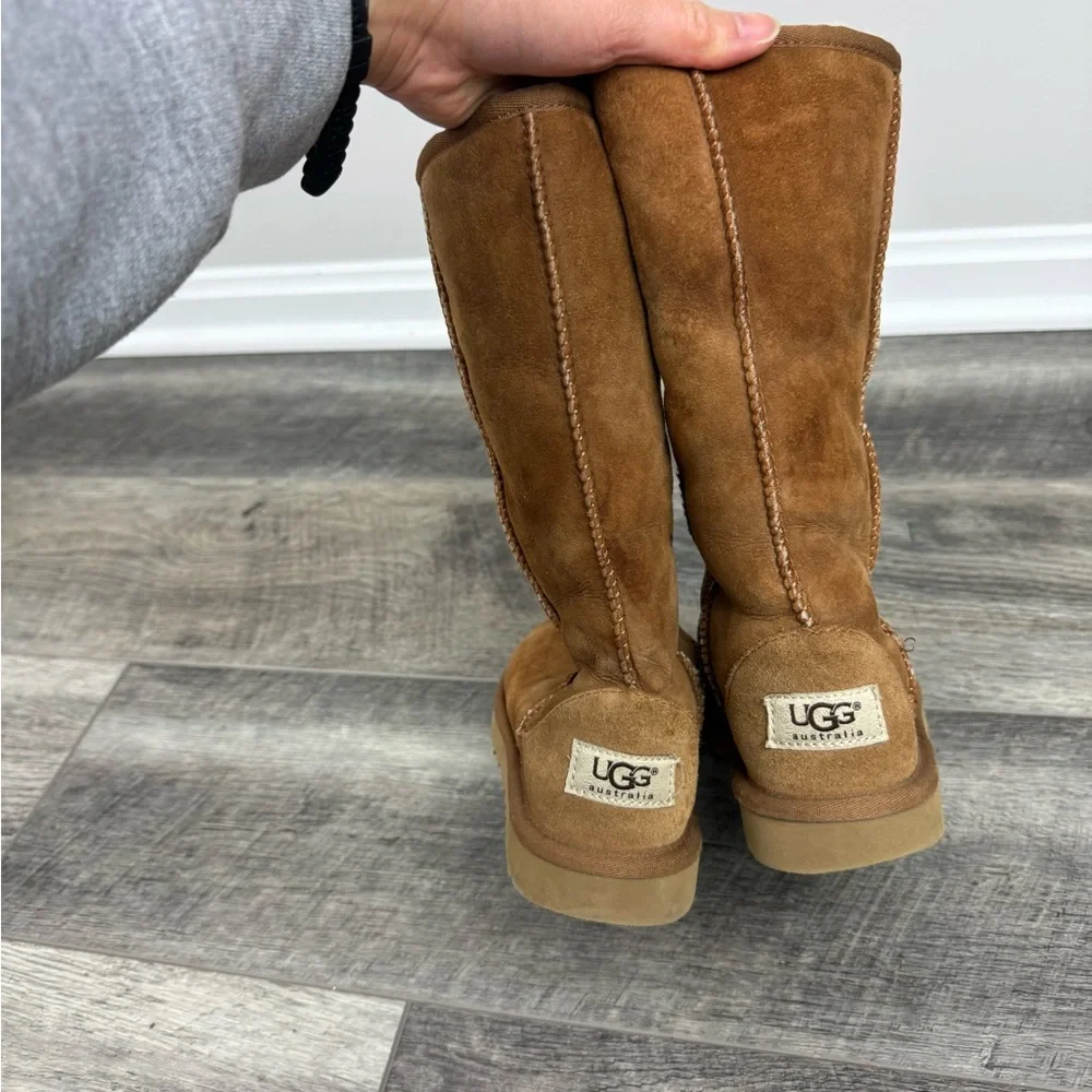 UGG Kids Tan‎ Suede Boots